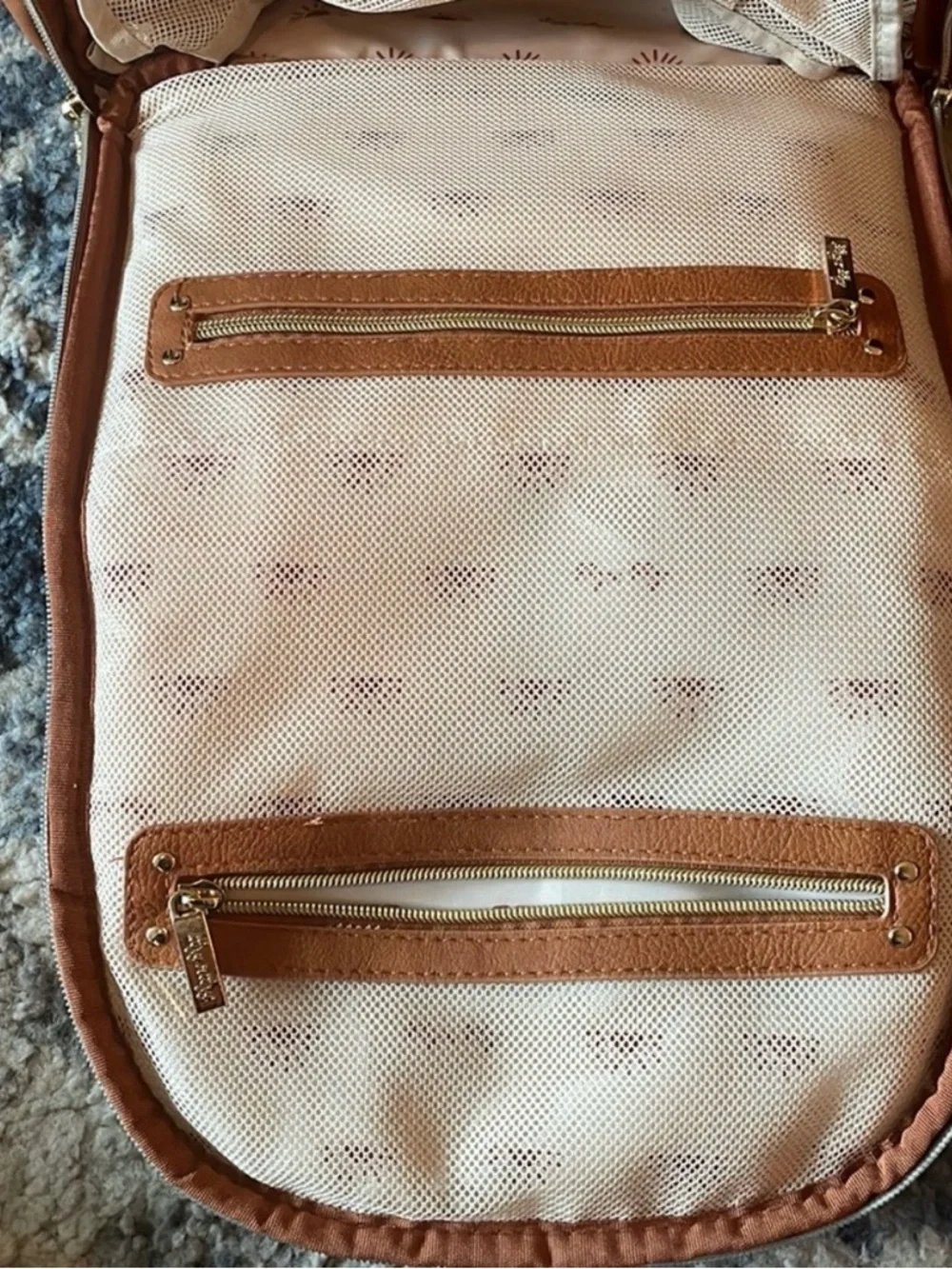 Itzy Ritzy Boss Plus - Picture 3 of 4